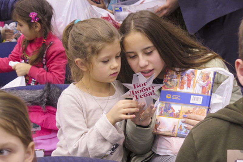 U.S. CHRISTIANS 'SAVE CHRISTMAS' FOR RUSSIA'S HURTING KIDS: One of the biggest evangelical missions to Russia is calling on America's Christians to help 