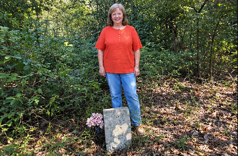 Kitty Thielke 4th Great Granddaughter of Dicey Langston Springfield at grave of the Revolutionary Heroine in the family Cemeteryjpg