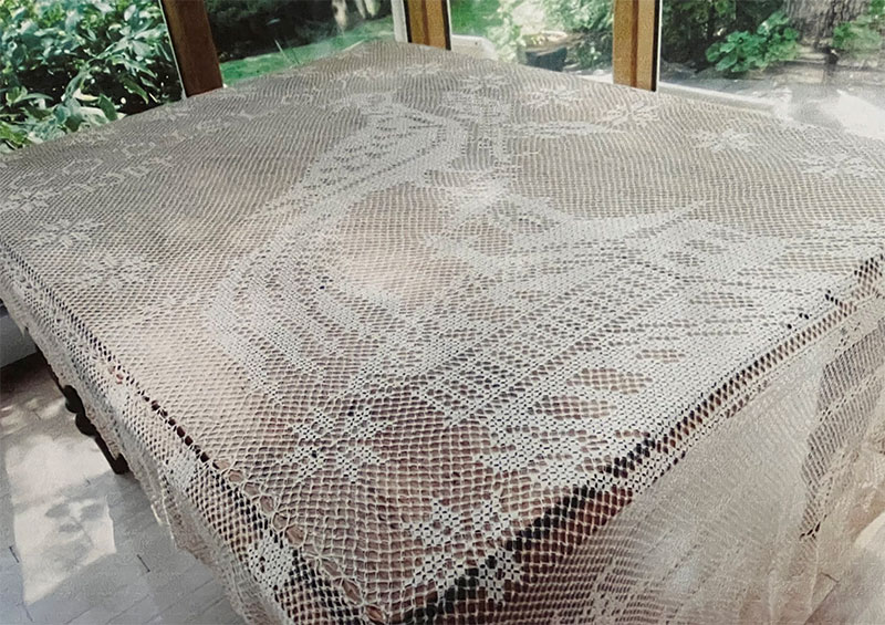 Tablecloth Lamb 2023