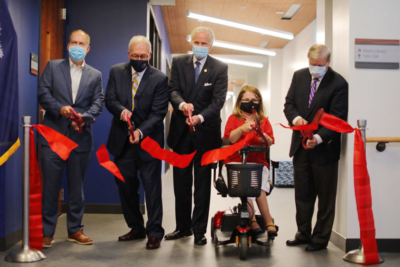 (L-R) Greenville Mayor Knox White, BJU President Steve Pettit, South Carolina Governor Henry McMaster, BJU School of Health Professions Dean Dr. Jessica Minor and U.S. Senator Lindsey Graham cut the ribbon to officially open the new facility for the School of Health Professions.  PC: Derek Eckenroth/BJU